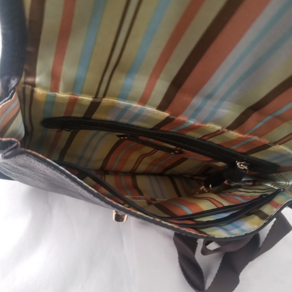 Purse - Picture 2 of 2